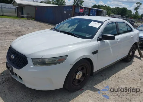 2013 Ford Police Interceptor from USA, damaged, VIN 1FAHP2M8XDG158228